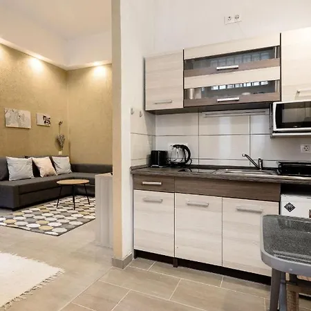 Apartment Akacfa 27-1 Center With Aircon *