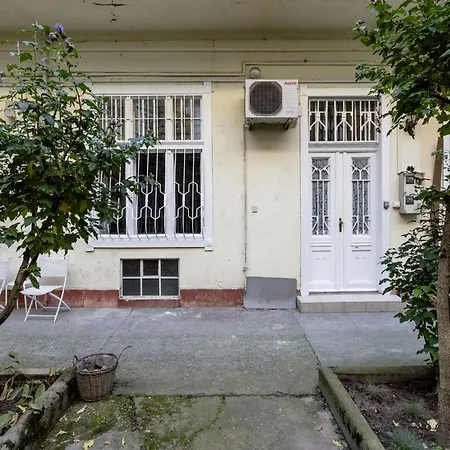 Apartment Akacfa 27-1 Center With Aircon *