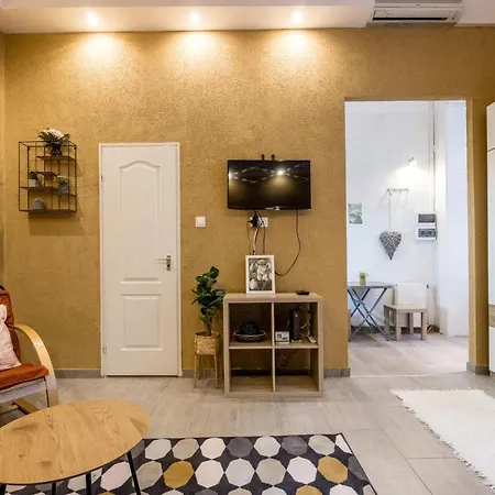 Apartment Akacfa 27-1 Center With Aircon